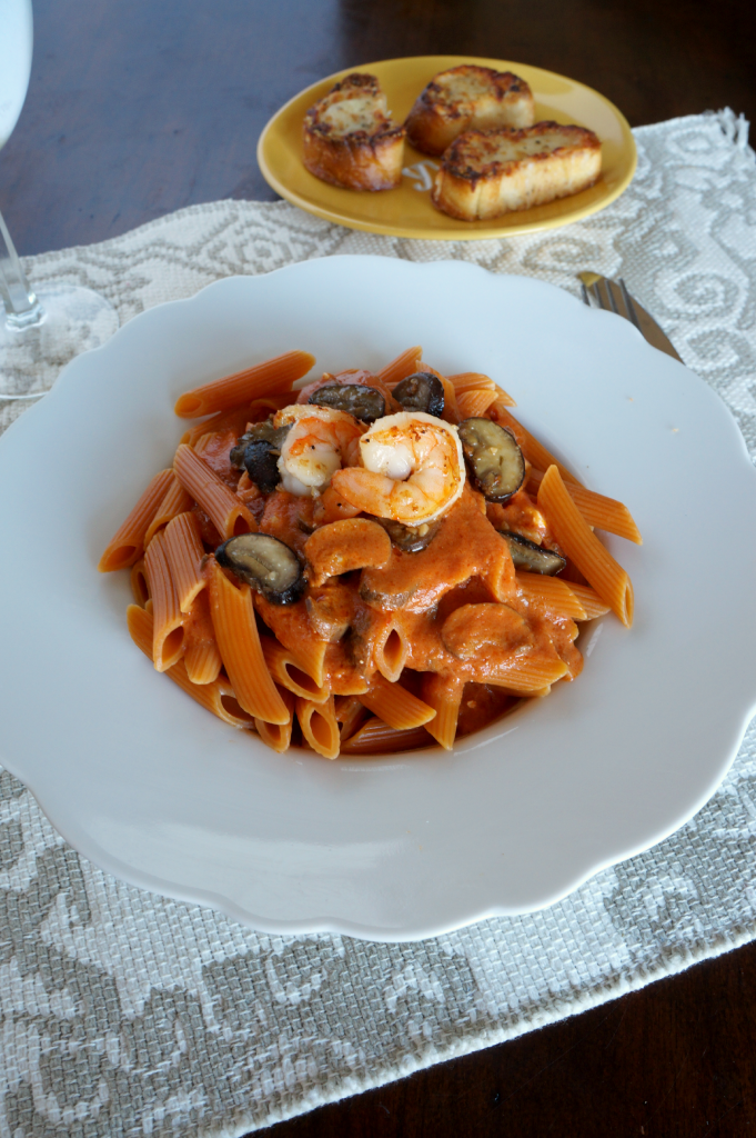 creamy shrimp and mushroom pasta | The Baking Fairy