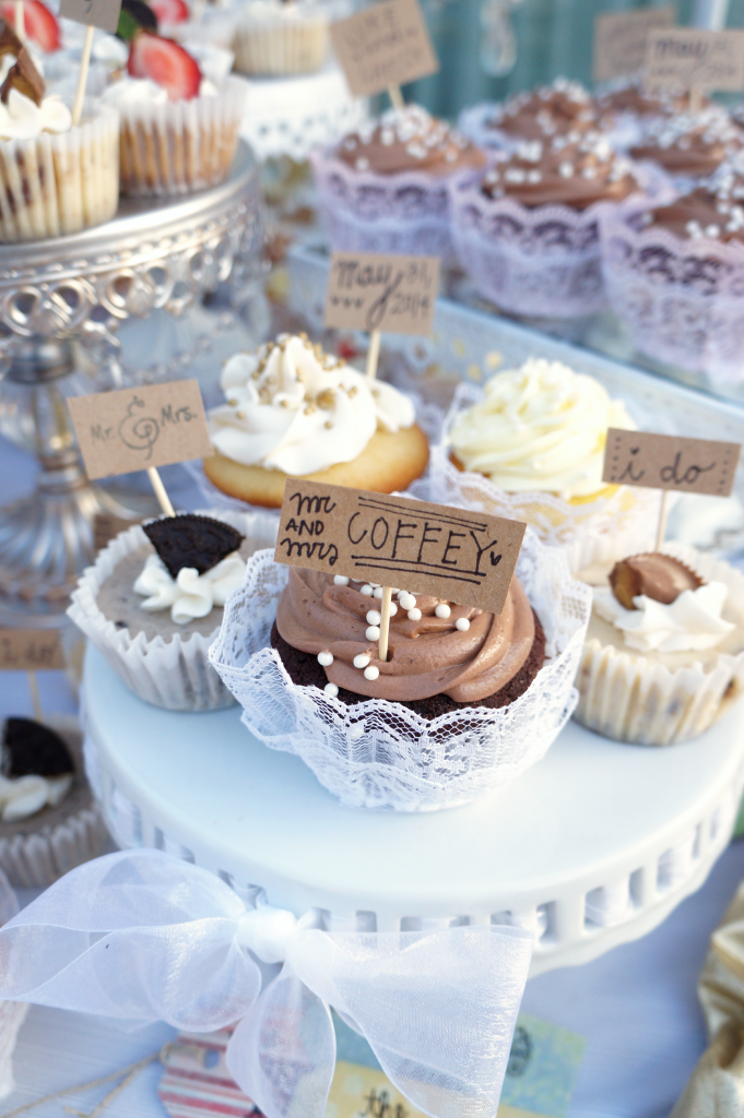 rustic pink and gold wedding | The Baking Fairy