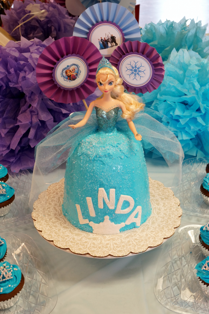 Queen Elsa Frozen birthday cake | The Baking Fairy