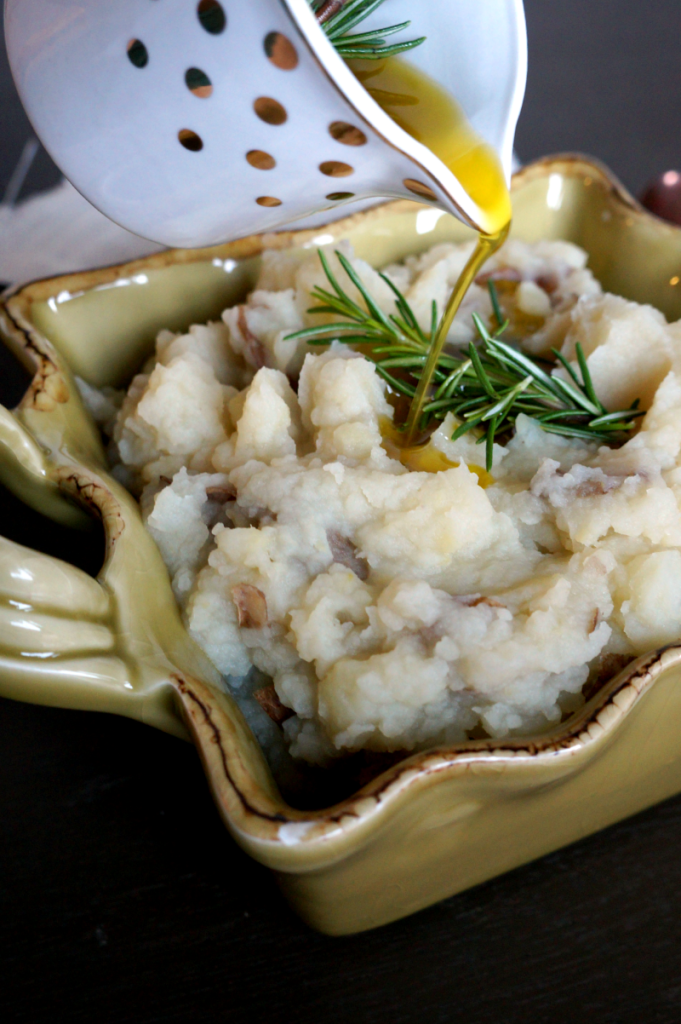 rosemary roasted garlic mashed potatoes | The Baking Fairy