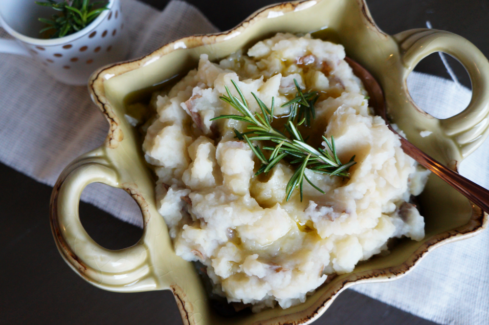 Garlic and Rosemary Potato Puree Recipe (With Video)