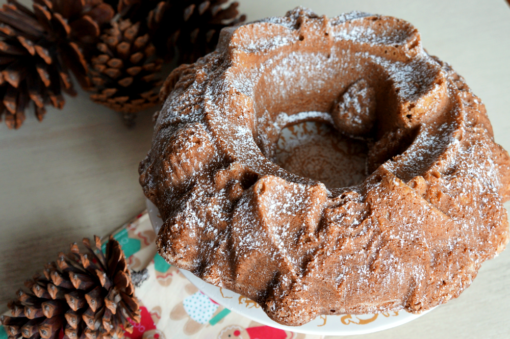 molasses spiced bundt cake - The Baking Fairy