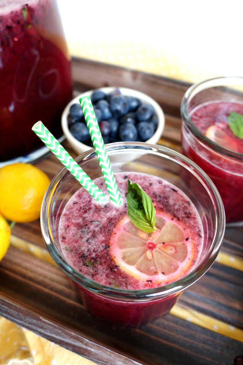 blueberry basil lemonade