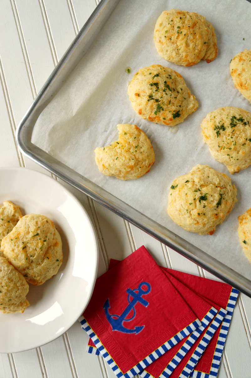 Red Lobster Cheddar Bay Biscuits - Damn Delicious