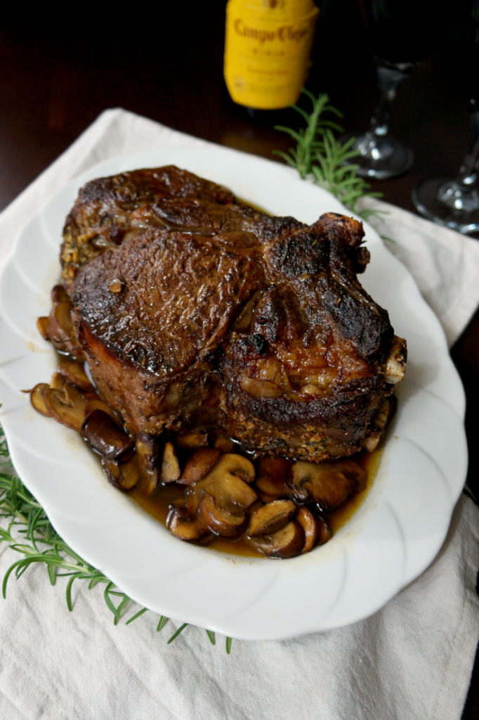 rosemary garlic rib eye roast with Rioja wines