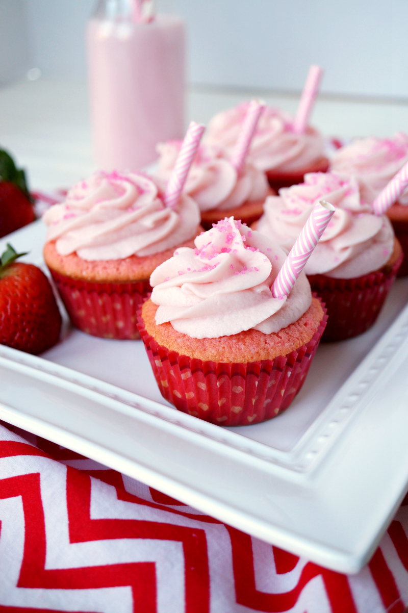 strawberry milkshake cupcakes {small batch} | The Baking Fairy