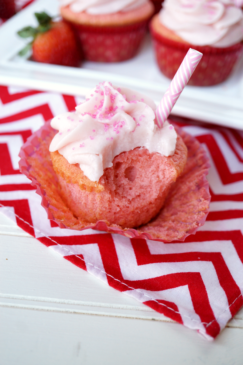 strawberry milkshake cupcakes {small batch} | The Baking Fairy