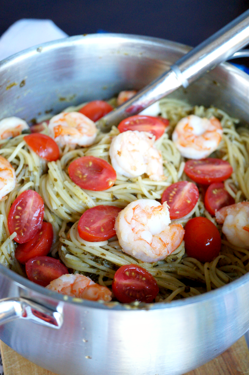 one-pot shrimp pesto spaghetti | The Baking Fairy