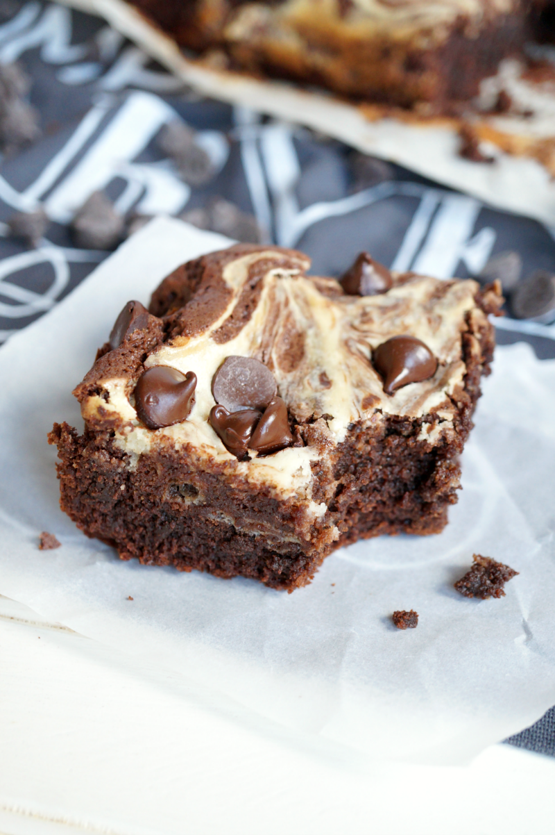 marbled cheesecake brownies | The Baking Fairy