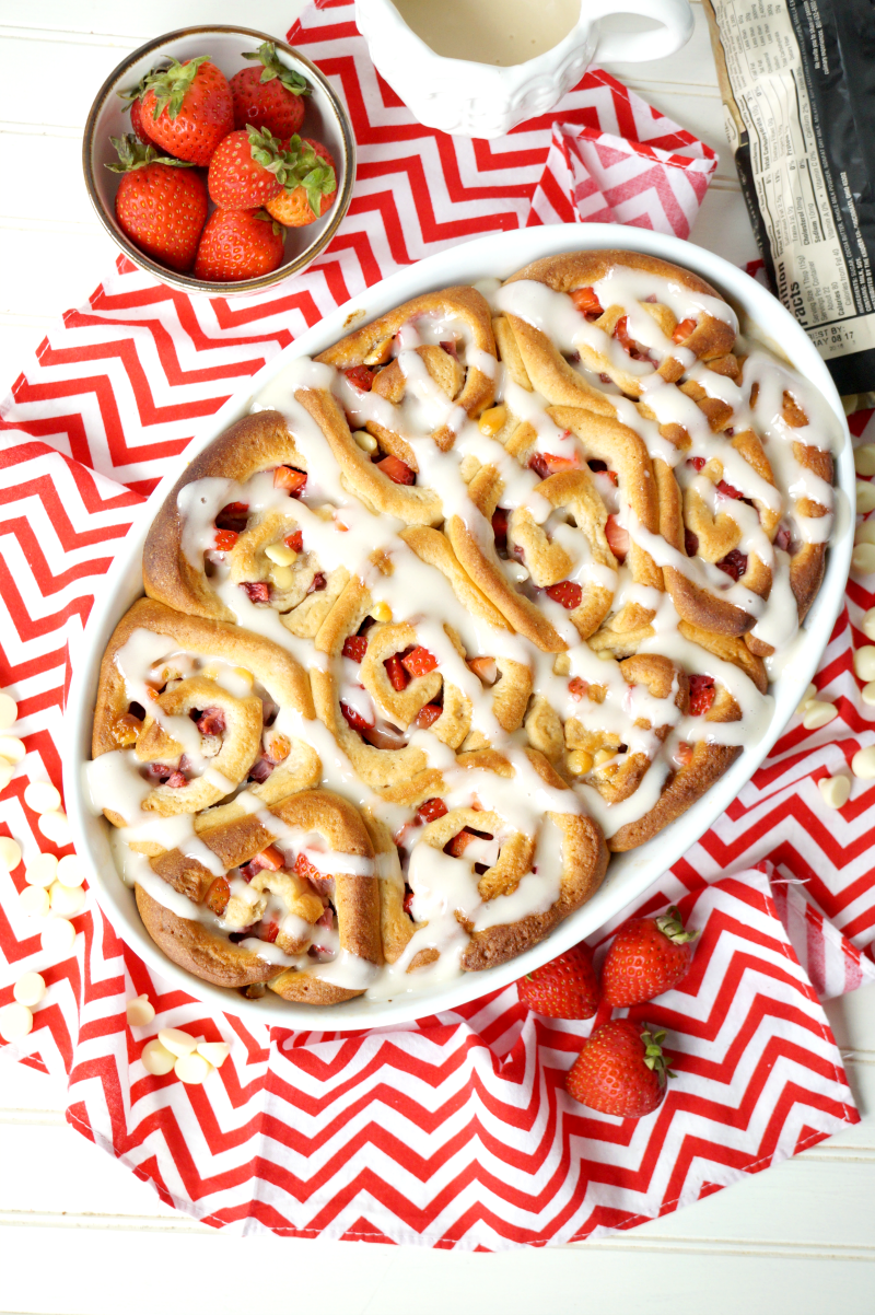 white chocolate strawberry rolls | The Baking Fairy