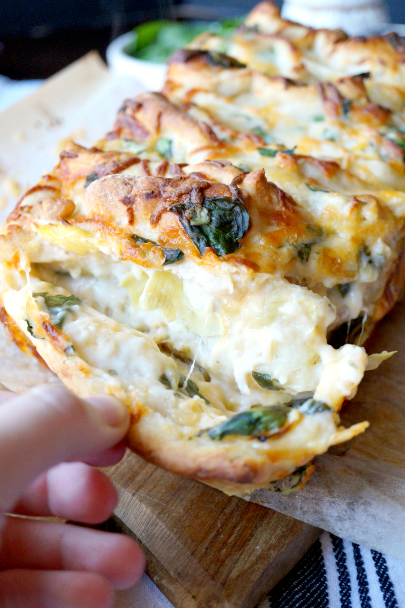 chicken spinach artichoke pull-apart bread | The Baking Fairy