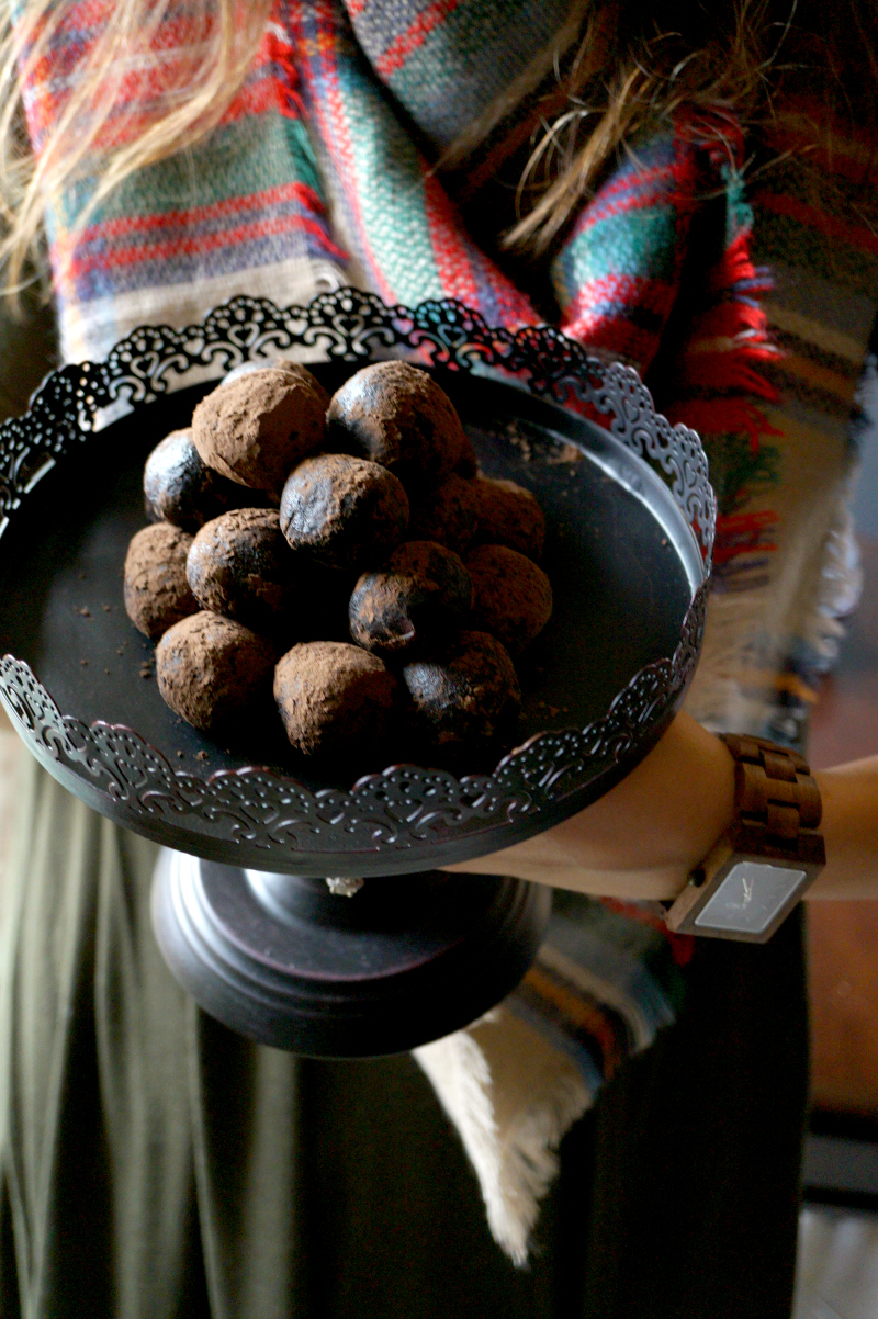 dark chocolate red wine truffles | The Baking Fairy