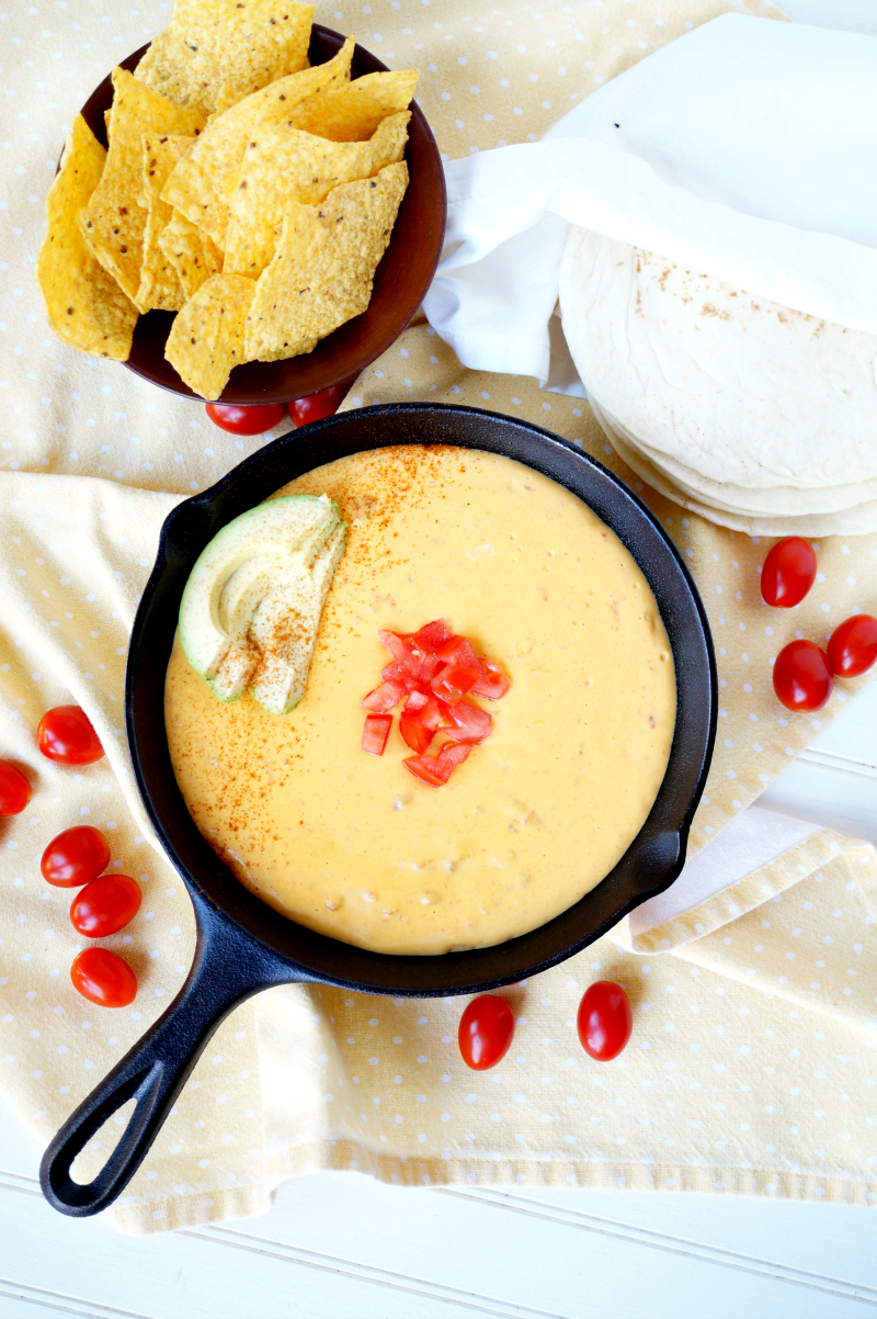 6-ingredient traditional yellow queso | The Baking Fairy