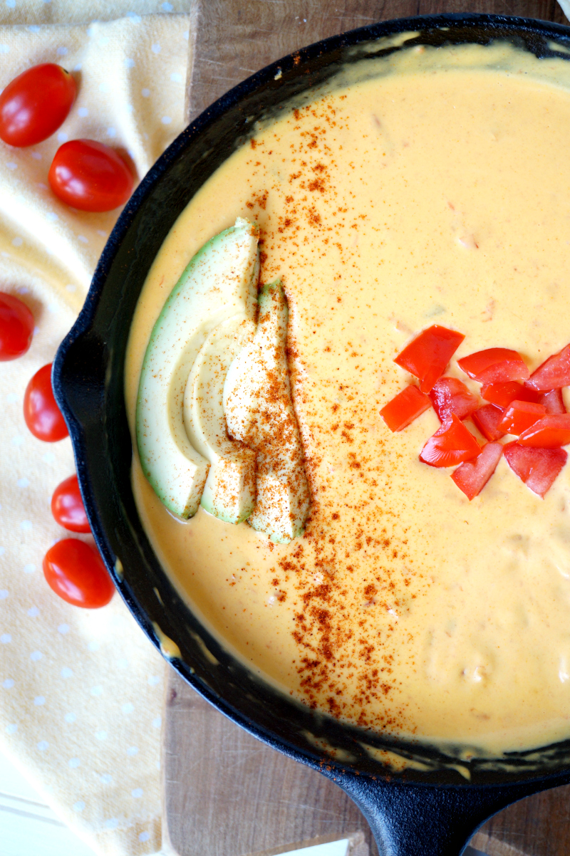 6-ingredient traditional yellow queso | The Baking Fairy