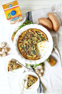 spinach, mushroom, and bacon sweet potato crust quiche | The Baking Fairy