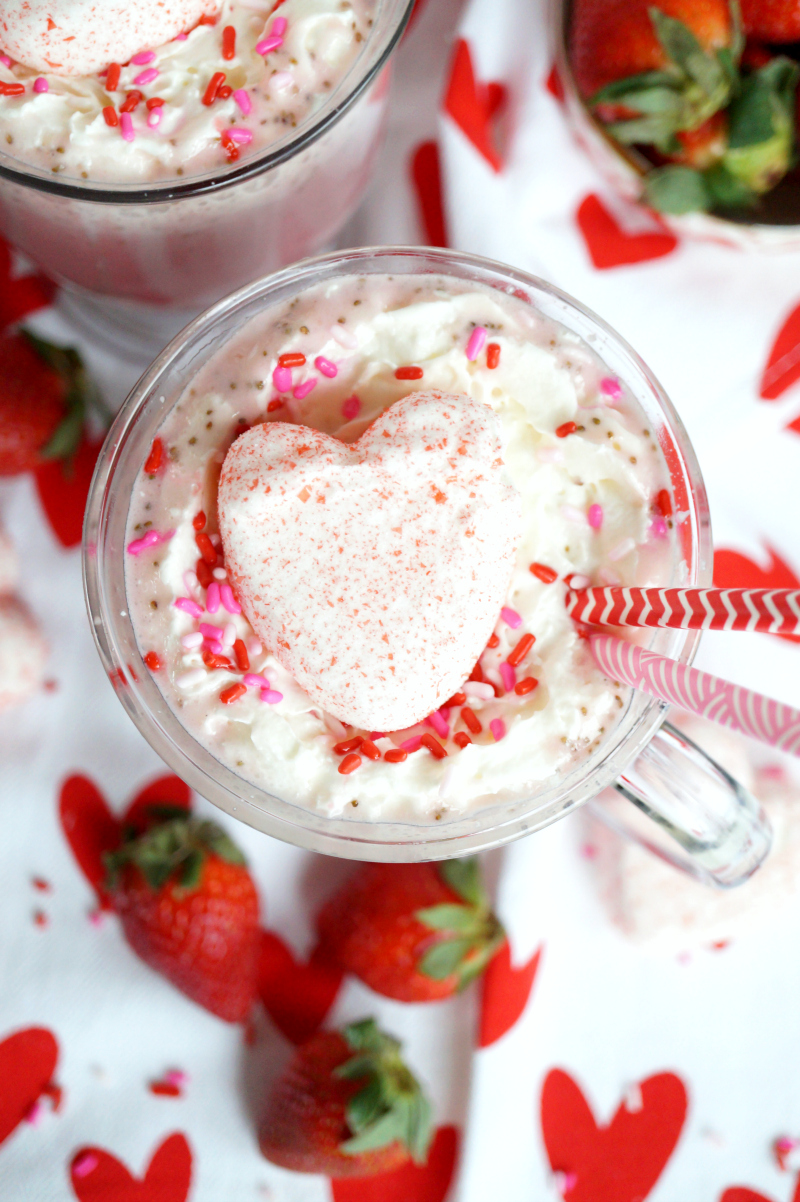 strawberries & cream hot chocolate | The Baking Fairy