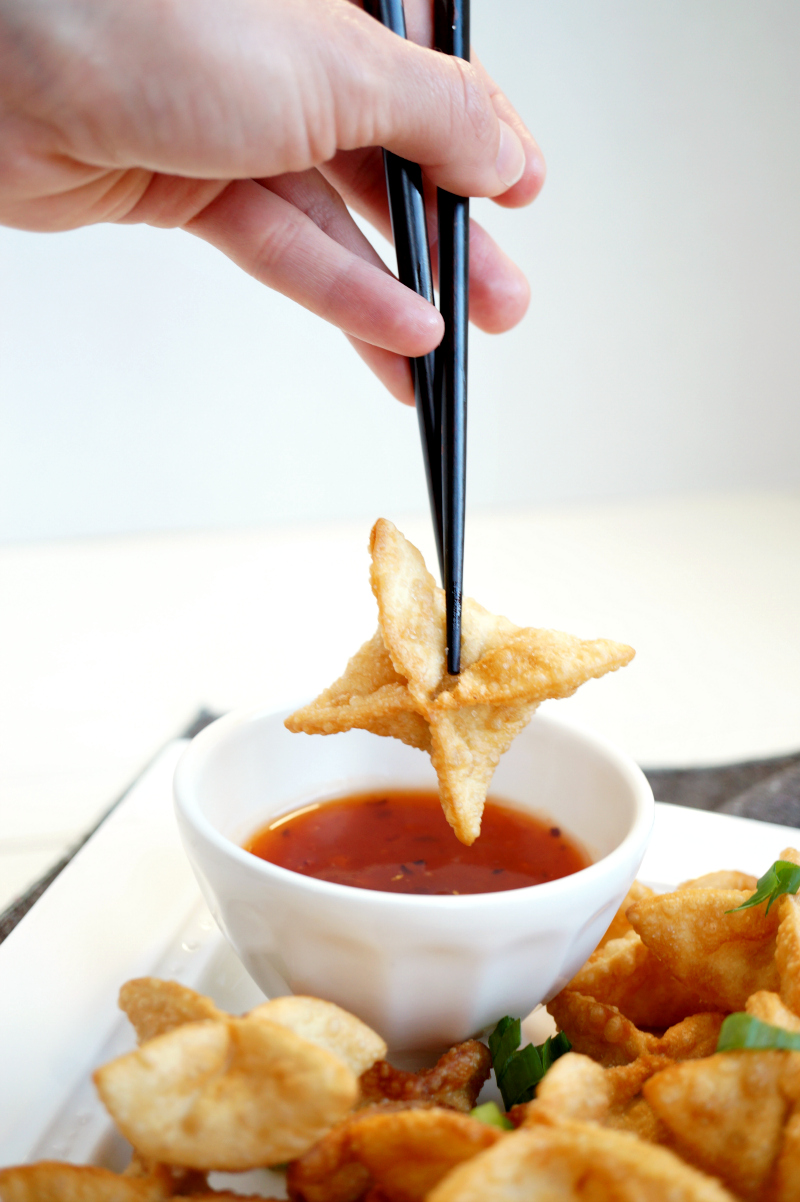 vegan crab cream cheese wontons | The Baking Fairy