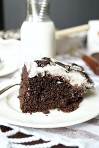 cookies and cream Oreo poke cake | The Baking Fairy