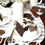 cookies and cream Oreo poke cake | The Baking Fairy