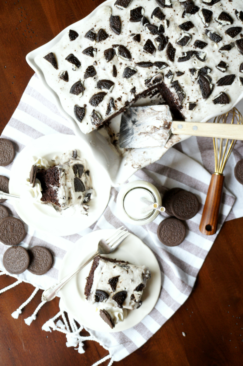 cookies and cream Oreo poke cake | The Baking Fairy