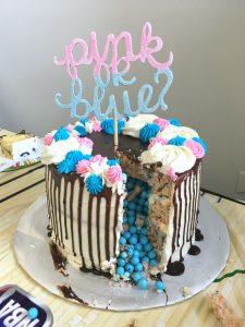 gender reveal piñata cake | The Baking Fairy
