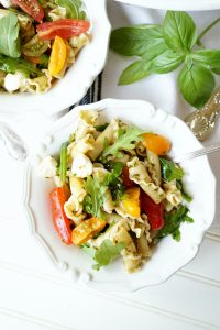 tomato & mozzarella pesto pasta salad | The Baking Fairy