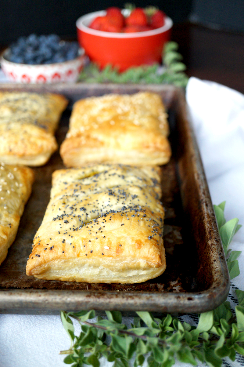 vegan tofu scramble breakfast pockets | The Baking Fairy