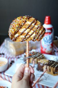 chocolate-covered pumpkin roll pops | The Baking Fairy #reddiforfall #ad