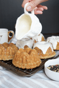 chai tea latte bundt cakes with vanilla glaze | The Baking Fairy