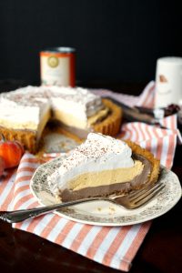 no-bake dark chocolate pumpkin cheesecake | The Baking Fairy