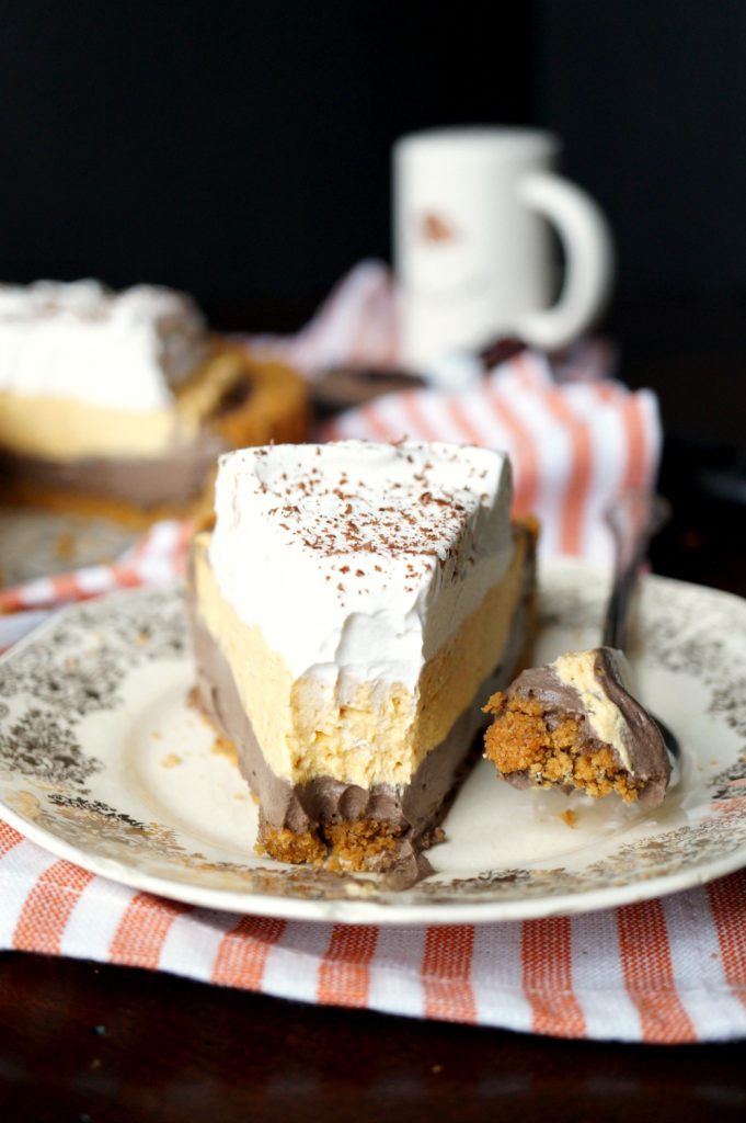 no-bake dark chocolate pumpkin cheesecake | The Baking Fairy