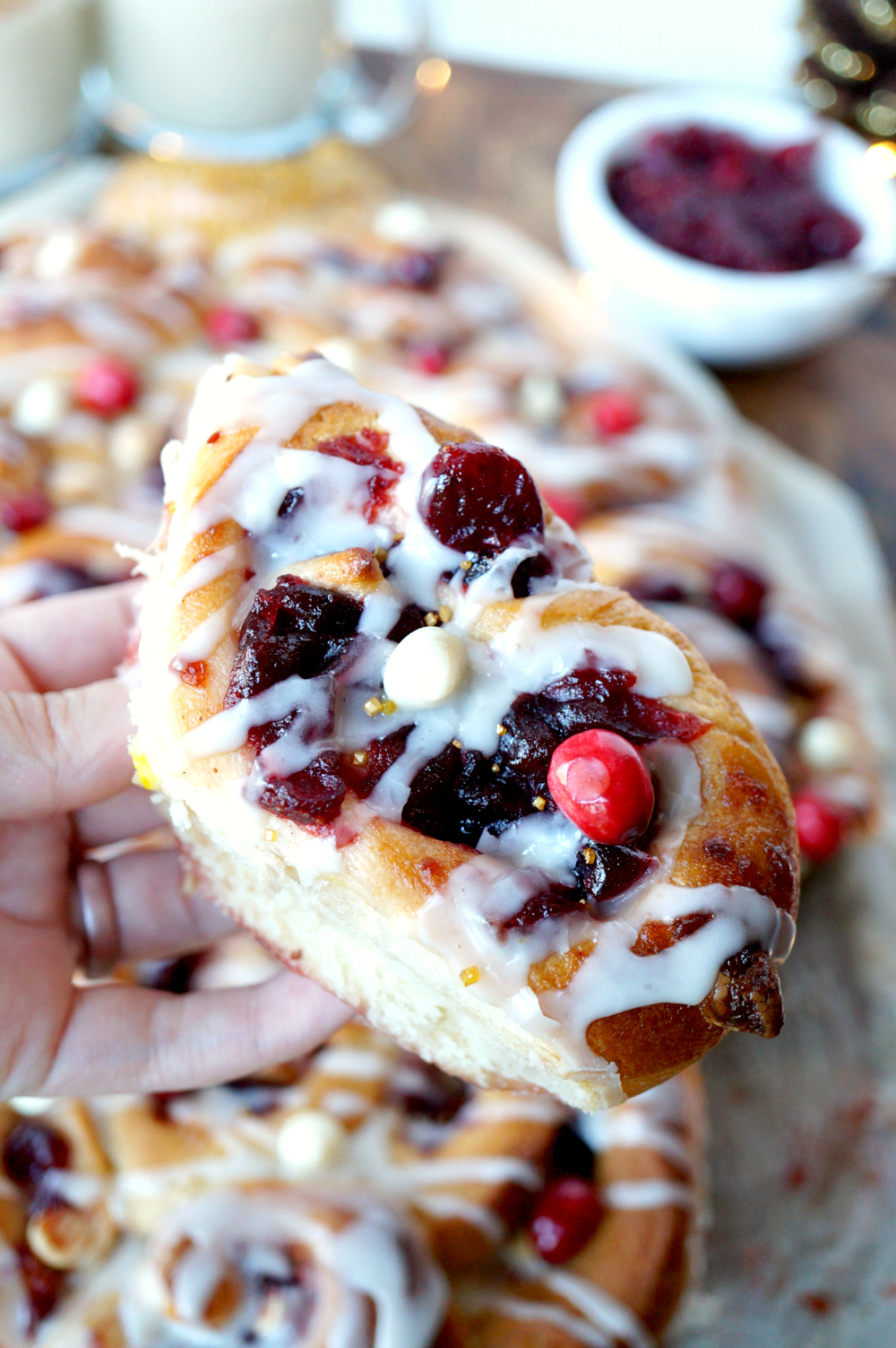 vegan pull-apart cranberry eggnog rolls | The Baking Fairy