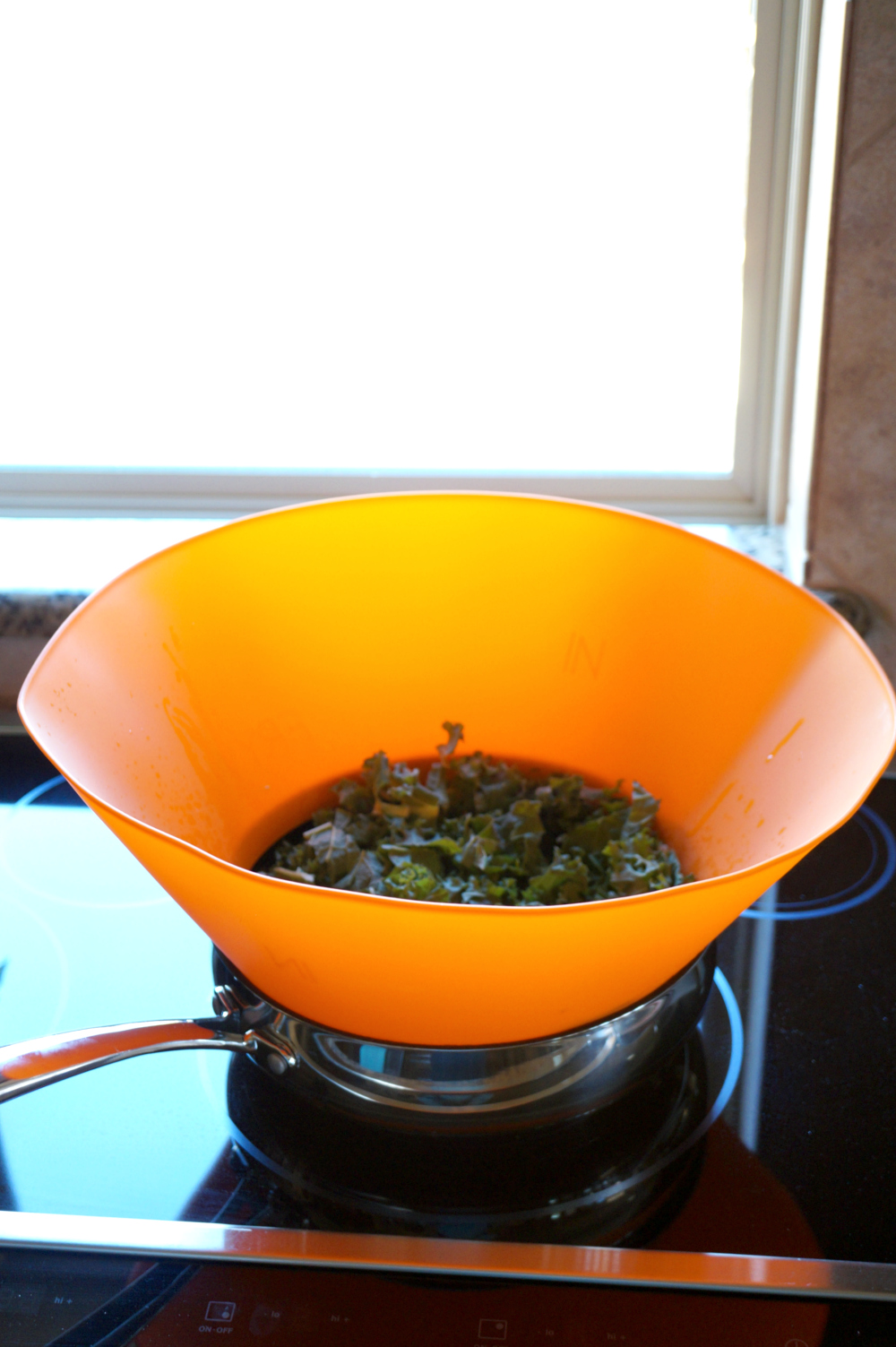 super simple tomato kale spaghetti | The Baking Fairy