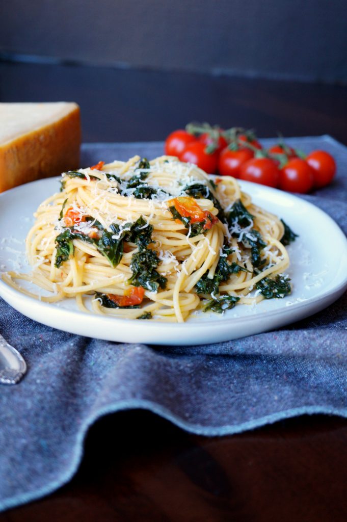 super simple tomato kale spaghetti The Baking Fairy