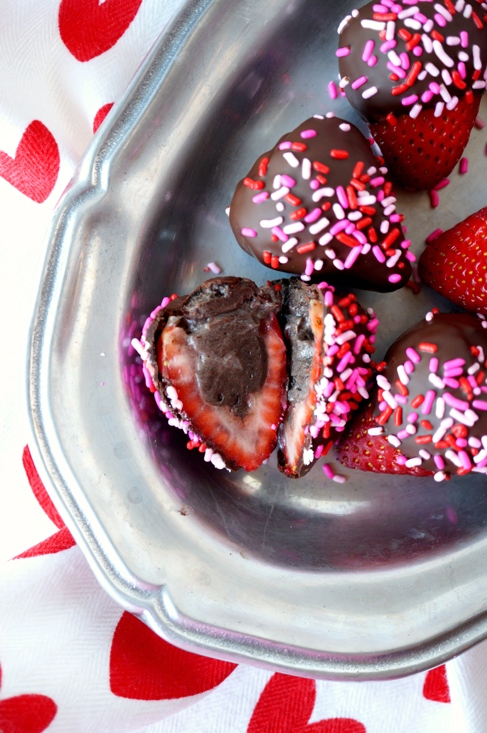 Oreo truffle-stuffed strawberries | The Baking Fairy