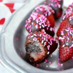 Oreo truffle-stuffed strawberries | The Baking Fairy