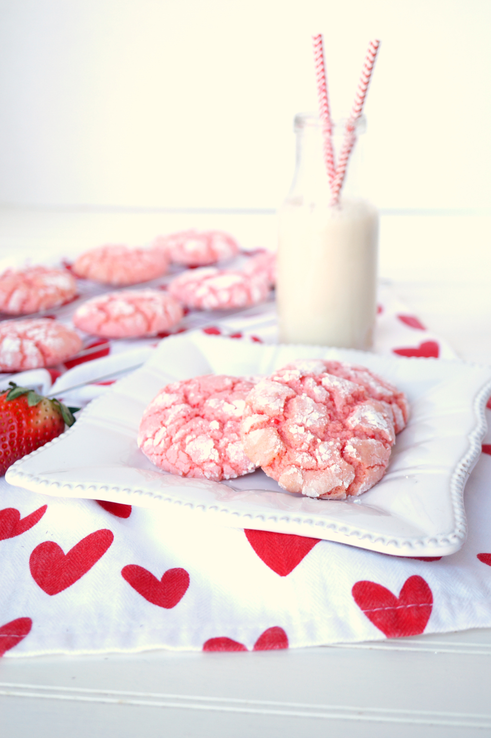 strawberry cake mix crinkle cookies | The Baking Fairy #FoodBloggerLove