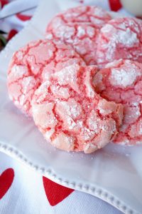 strawberry cake mix crinkle cookies | The Baking Fairy #FoodBloggerLove