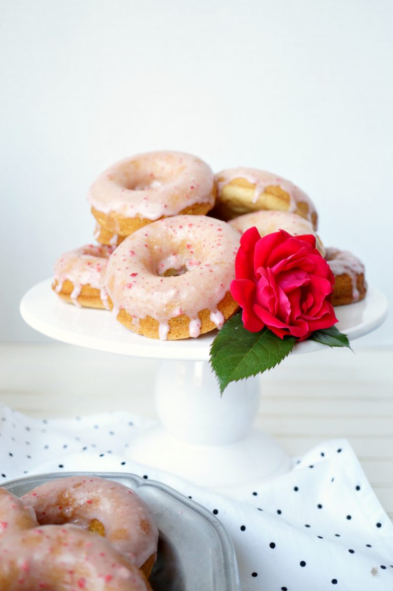 baked vanilla donuts with strawberry glaze {vegan/soyfree} The