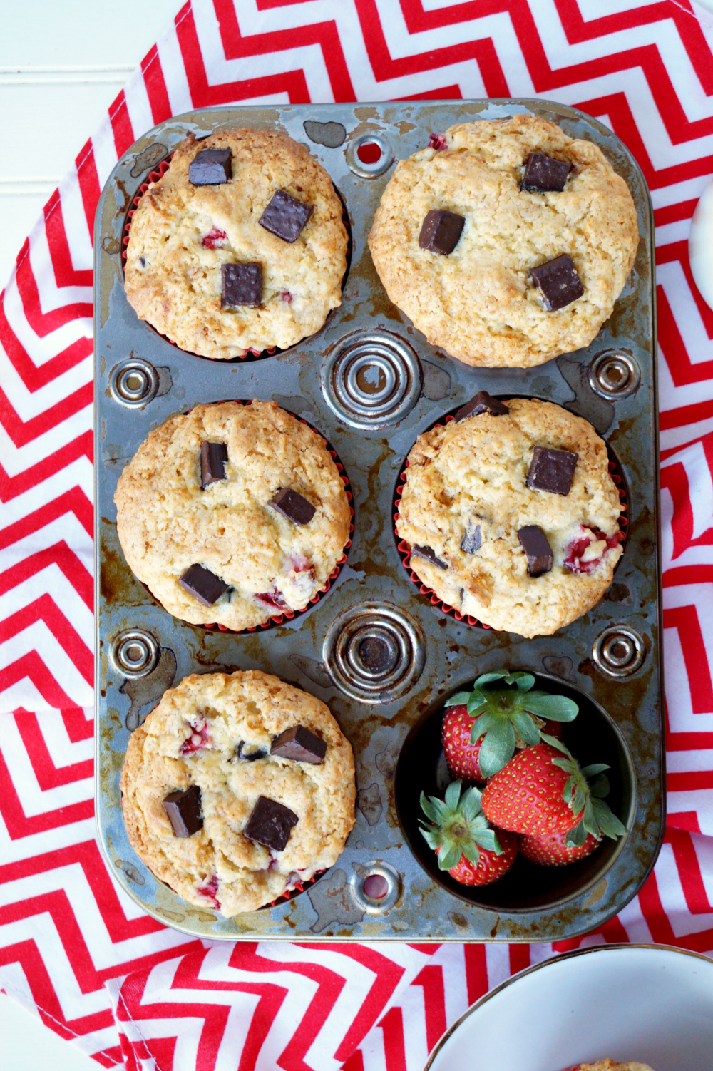 strawberry dark chocolate chunk muffins | The Baking Fairy