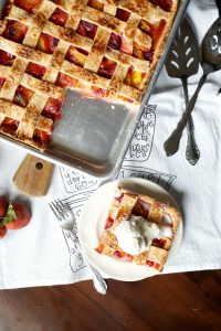 vegan strawberry, mango, and peach slab pie | The Baking Fairy
