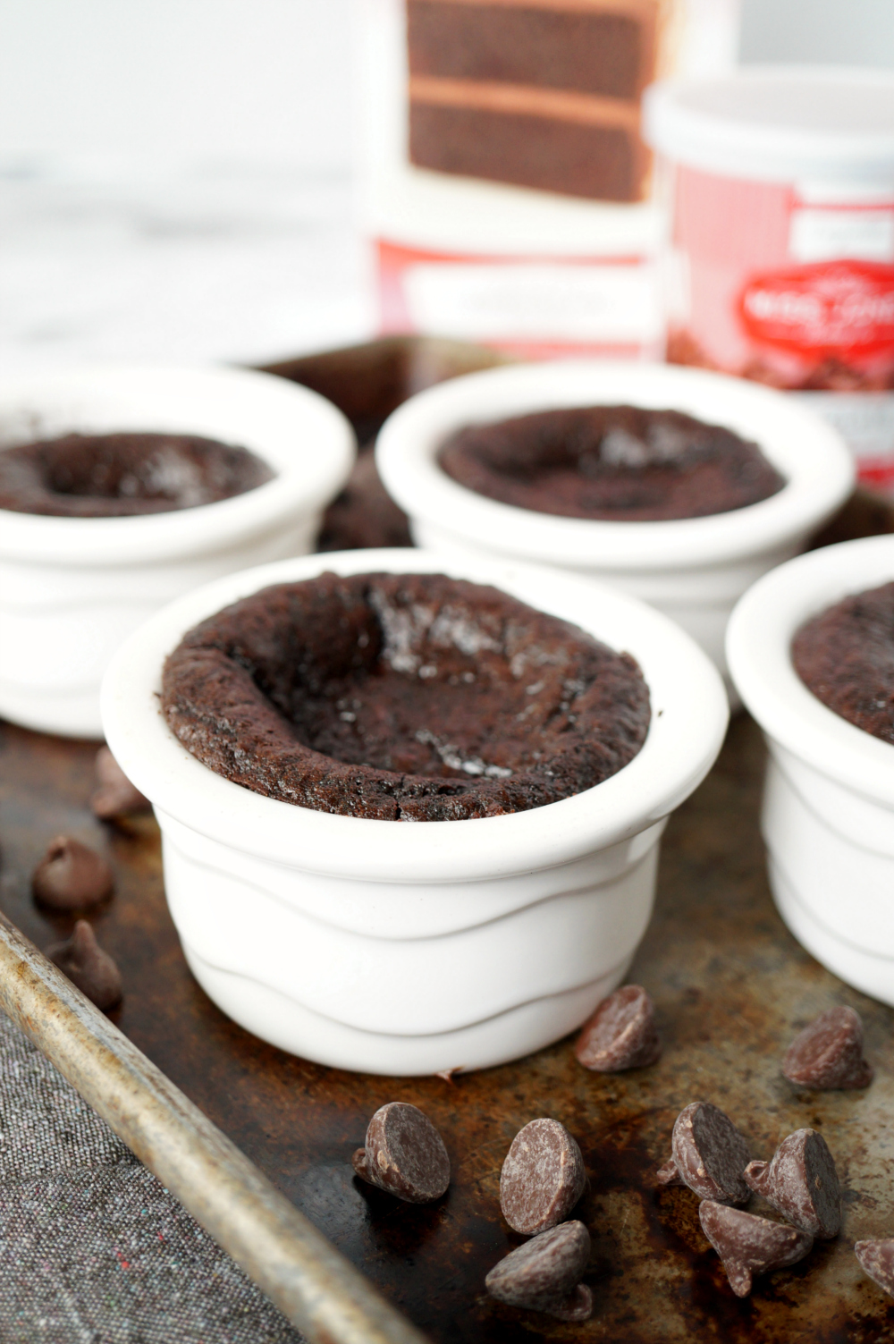 super easy vegan molten chocolate cakes {with cake mix!} - The Baking Fairy