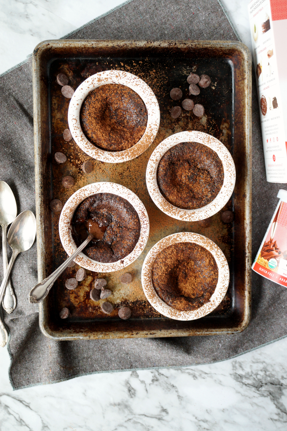 super easy vegan molten chocolate cakes {with cake mix!} | The Baking Fairy