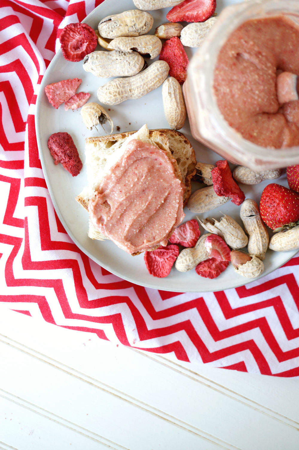 homemade strawberry peanut butter | The Baking Fairy