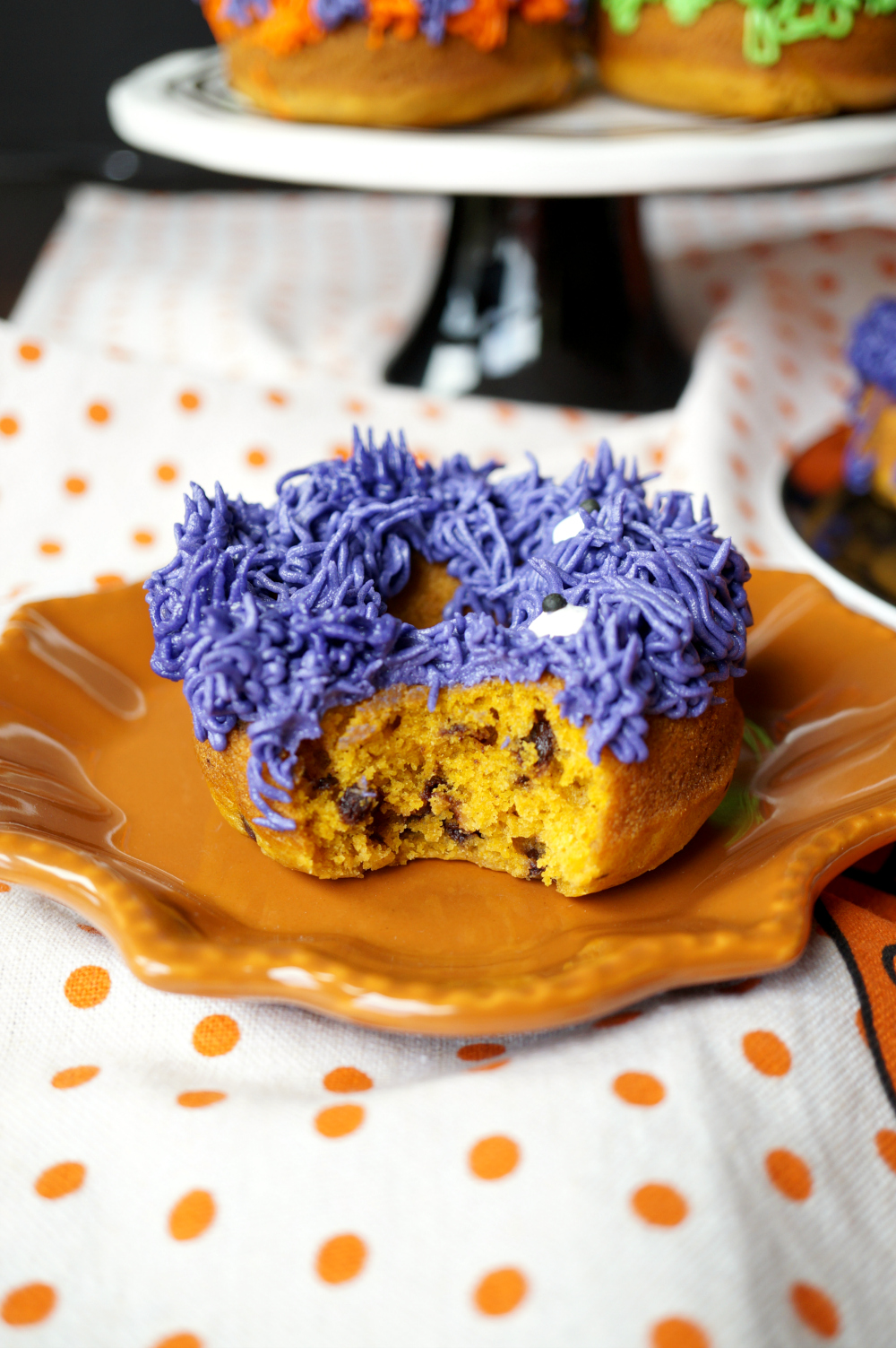 fuzzy monster donuts {pumpkin chocolate chip} | The Baking Fairy #HalloweenTreatsWeek