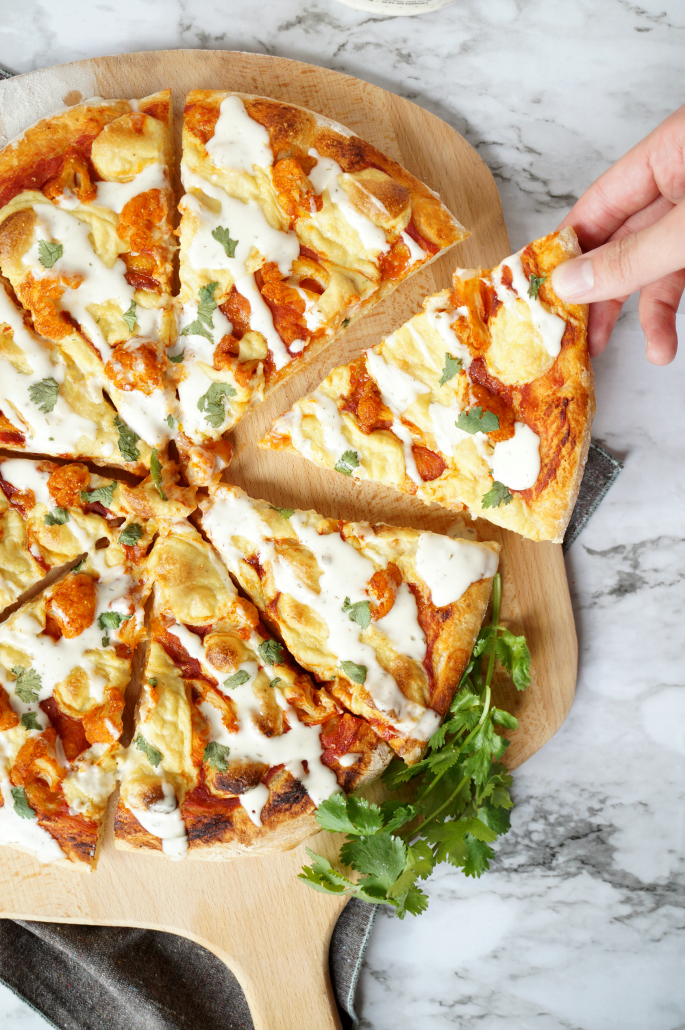 vegan buffalo cauliflower pizza | The Baking Fairy