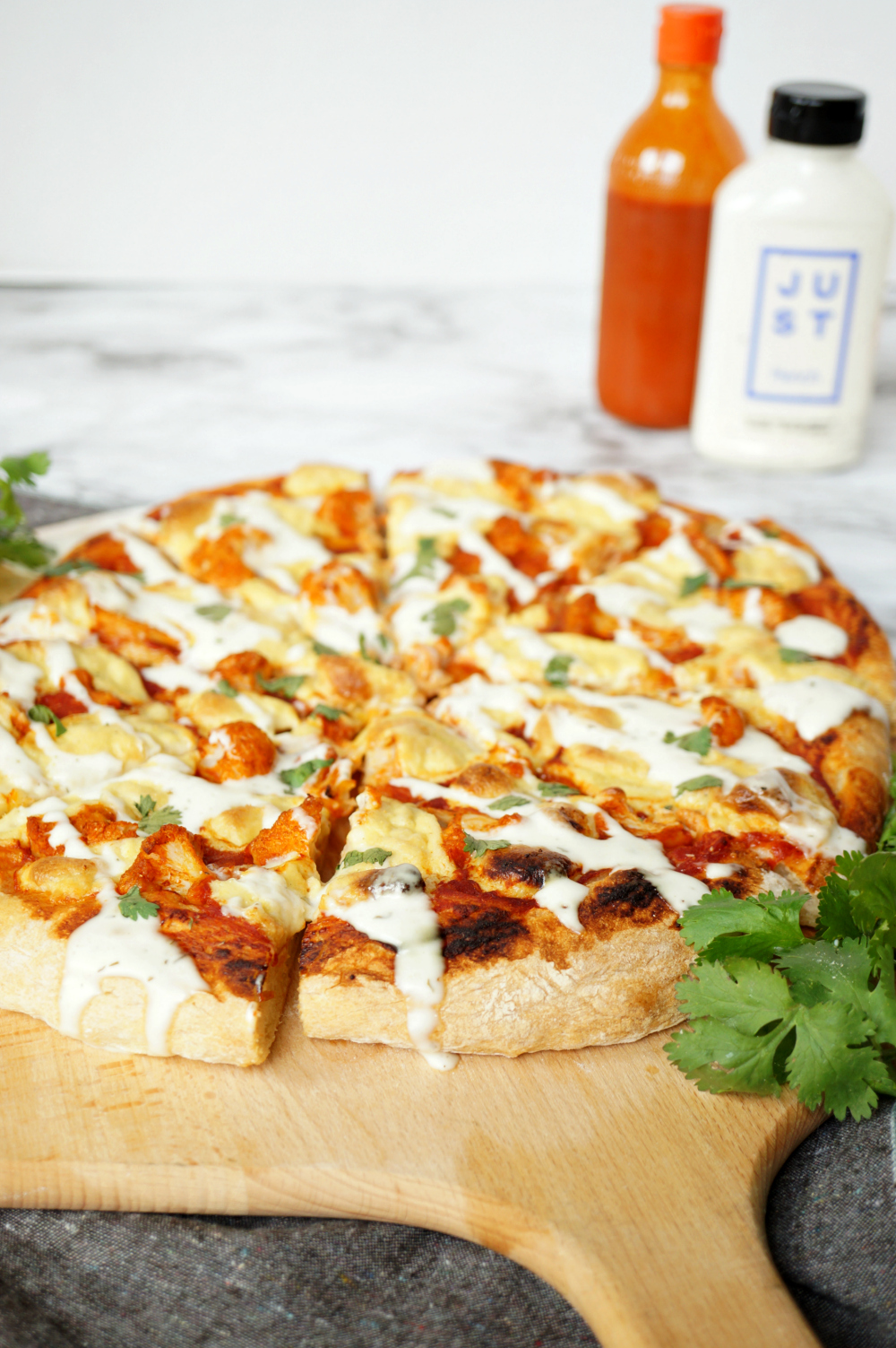 vegan buffalo cauliflower pizza | The Baking Fairy