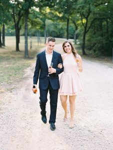 tips for taking your best engagement photos | The Baking Fairy