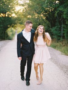 tips for taking your best engagement photos | The Baking Fairy