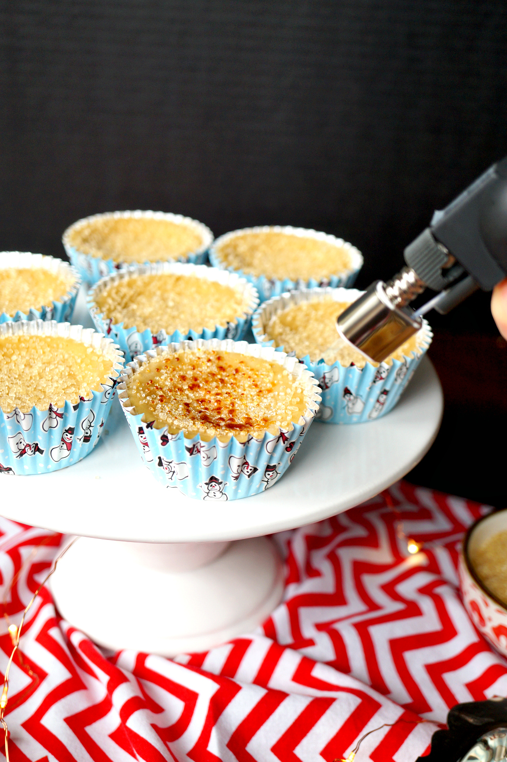 creme brûlée mini cheesecakes | The Baking Fairy #ad #phillymakestheholidays #recipeshare @spreadphilly